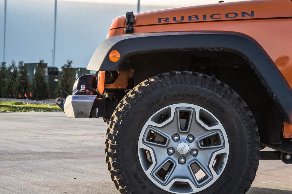 https://serenity-foxfactory.asset.akeneo.cloud/fox_asset_family/media/cwl_jk11001_lifestyle_03_jeep_jk_inferno_bumper.jpg