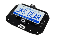 https://serenity-foxfactory.asset.akeneo.cloud/fox_asset_family/media/jks_8215_license_plate_tailgate_vent_rotation_3.