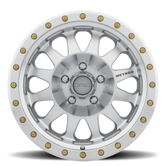 https://serenity-foxfactory.asset.akeneo.cloud/fox_asset_family/media/MRW_304_Machined_5lug_Studio_Front.png