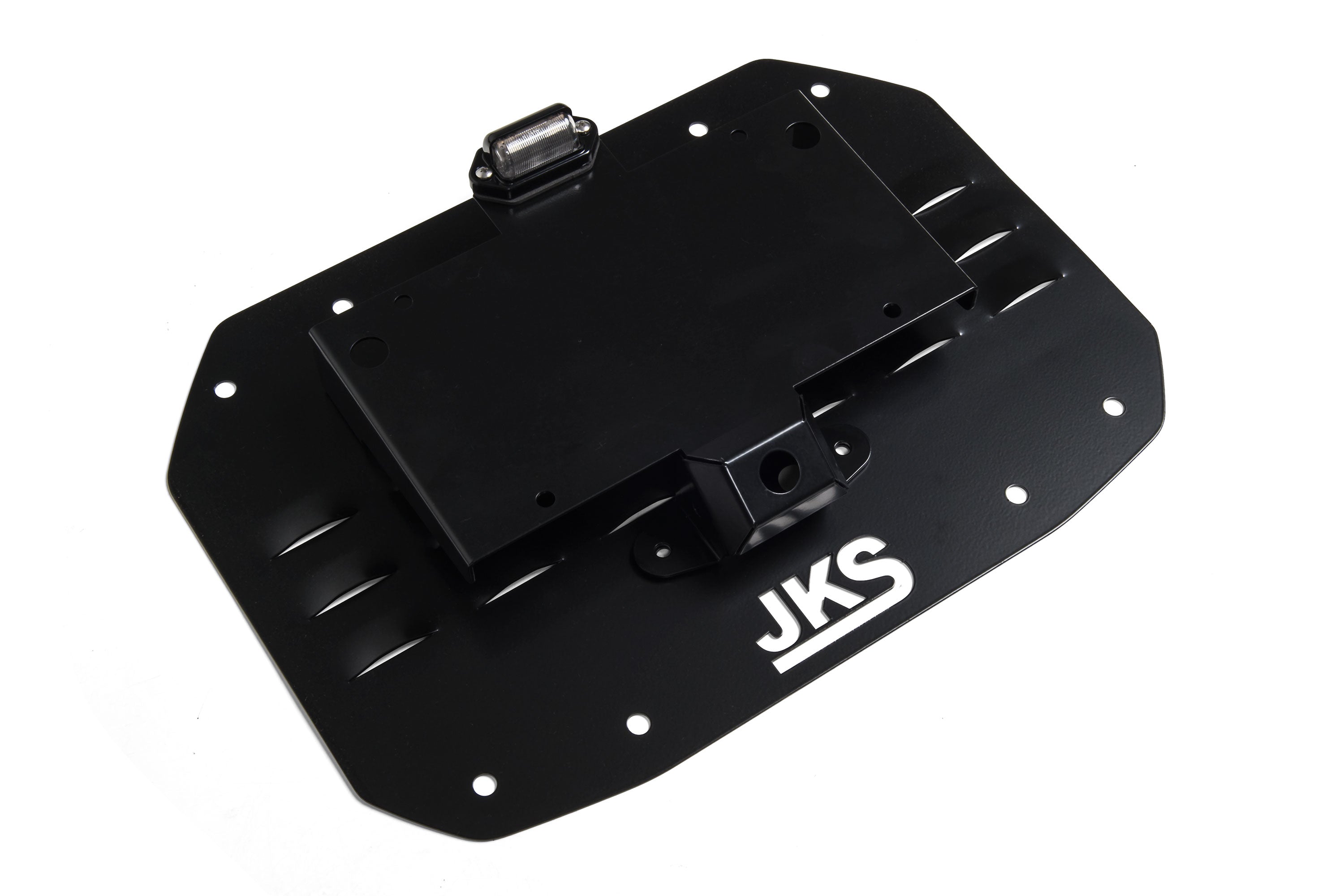 https://serenity-foxfactory.asset.akeneo.cloud/fox_asset_family/media/jks_8215_license_plate_tailgate_vent_rotation_2.